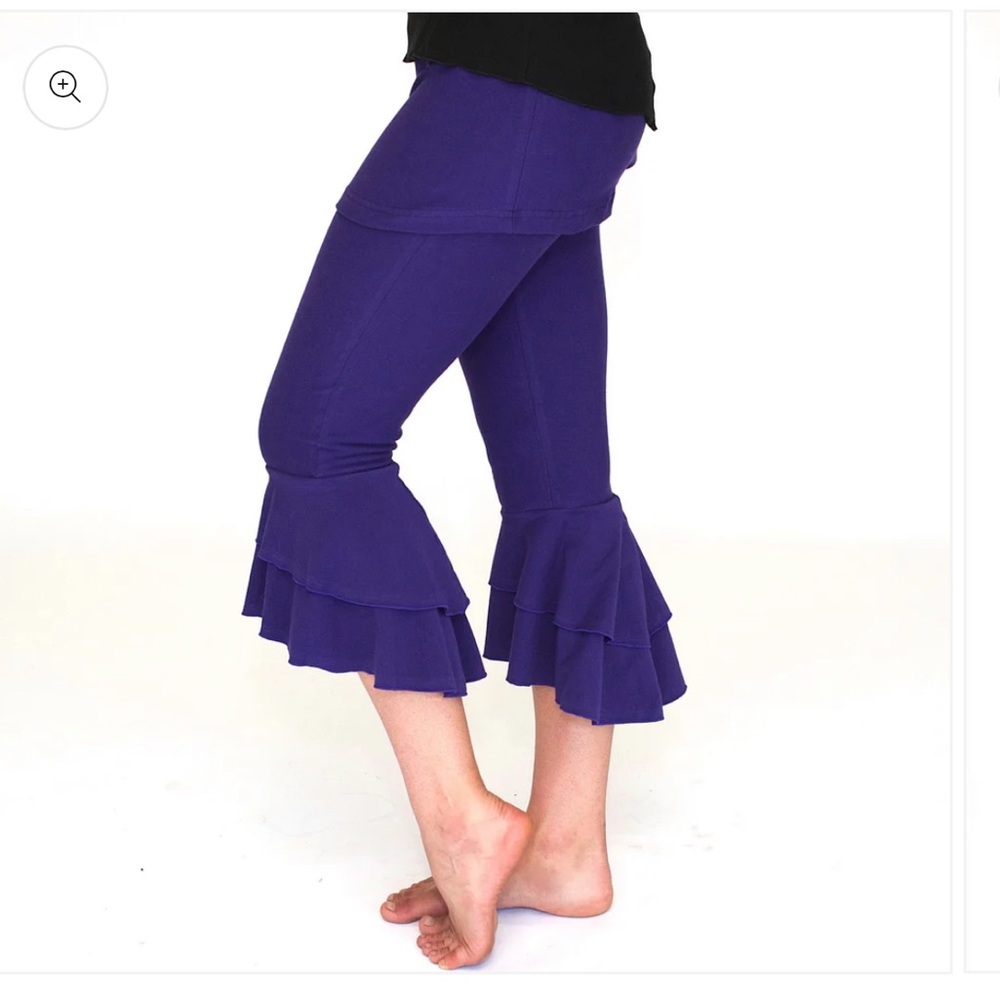 Dervish sassy Capri ruffle pantaloon with attached skirt XL eggplant